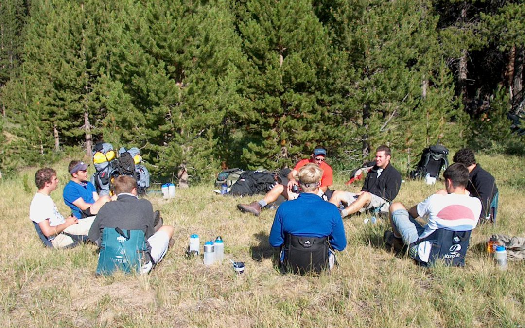 How Outdoor Orientation Programs Prepare Students for College